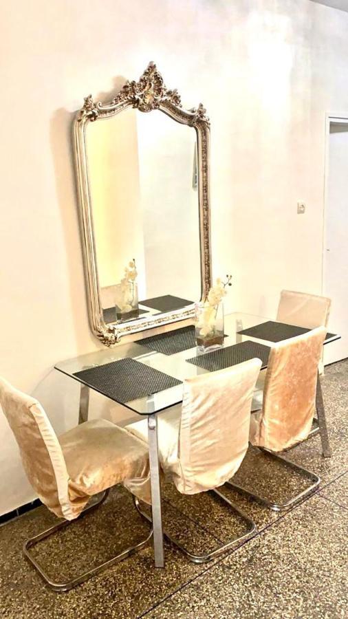 Appartamento Popular, Central & Cheap Rabat Esterno foto